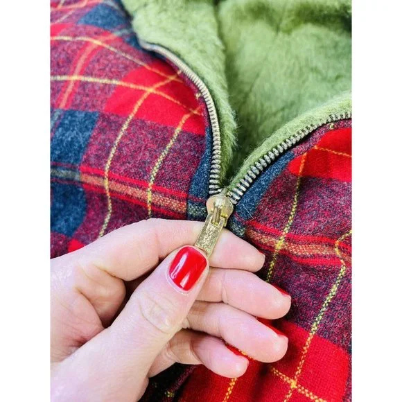 Vintage 1950s Buffalo Plaid Chenille Reversible Poncho Cape Coat - Picture 5 of 8